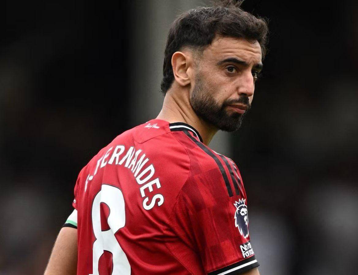 แมนเชสเตอร์ ยูไนเต็ด ตั้งค่าฉีกสัญญาของกัปตันทีมไว้เพียง 57 ล้านปอนด์ – โอกาสของบาเยิร์น มิวนิคในการคว้าตัวเขา ข้อตกลงของเฟอร์นันเดส