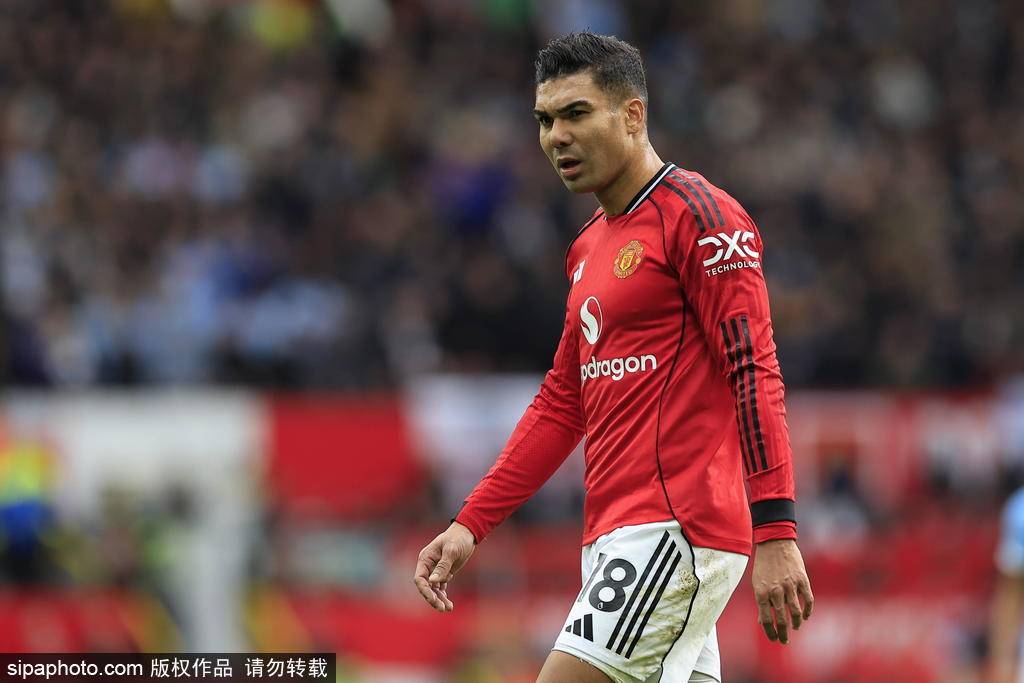 การอำลาที่เต็มไปด้วยอารมณ์ของคาเซมิโร: เพลงของฉันจะไม่มีวันถูกลืม ฉันจะเป็นแมนยูเสมอ _นักเตะ_แฟน_ฤดูกาล